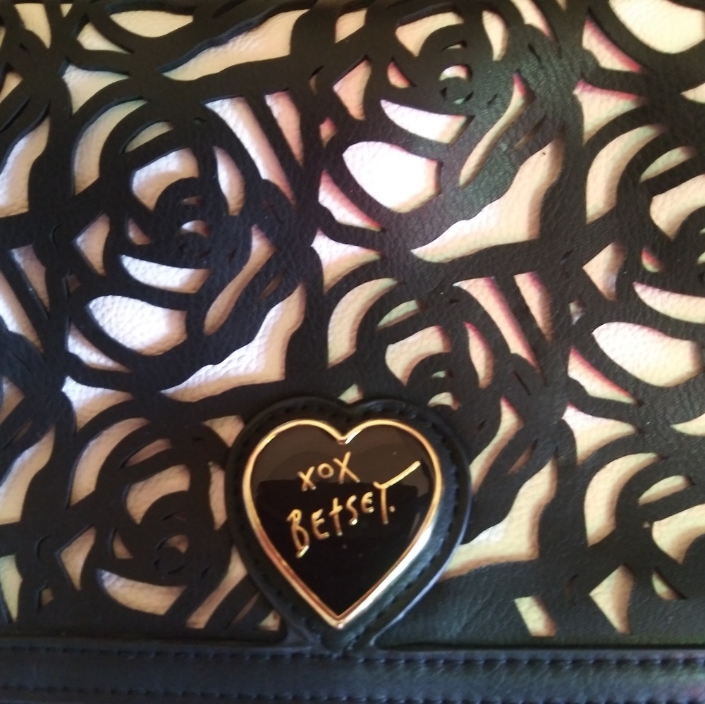 Betsey Johnson evening bag! - Picture 2 of 4